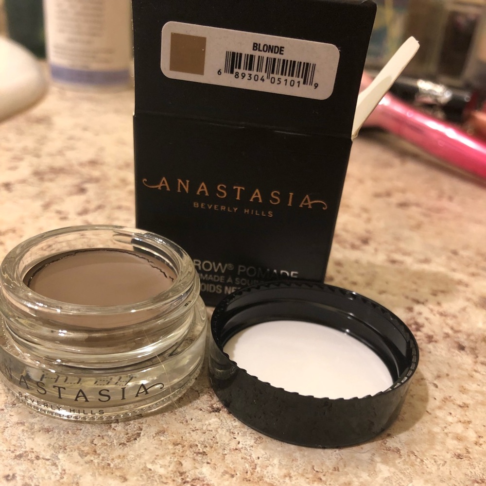 ABH dipbrow pomade